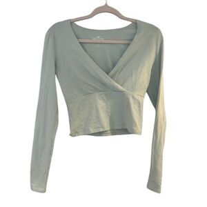 NWT Hollister light mint green long sleeve Small